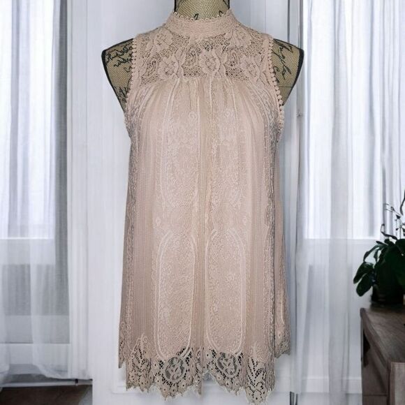 Altar'd State Lace Blouse in Blush Pink Size S - Picture 1 of 4